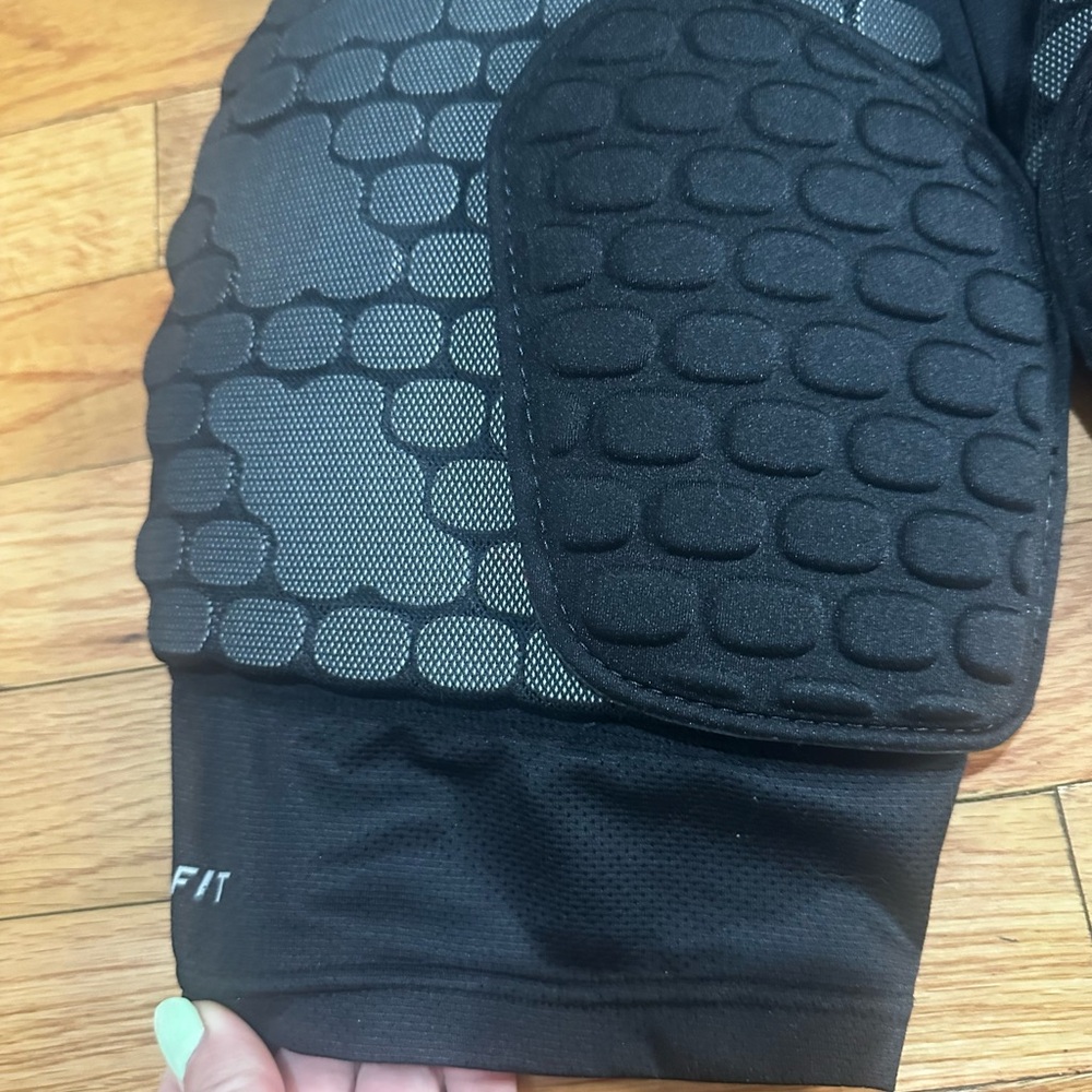 Nike Pro Combat Hyperstrong Men’s Football Padded Compression Black Shorts Med - Picture 2 of 7